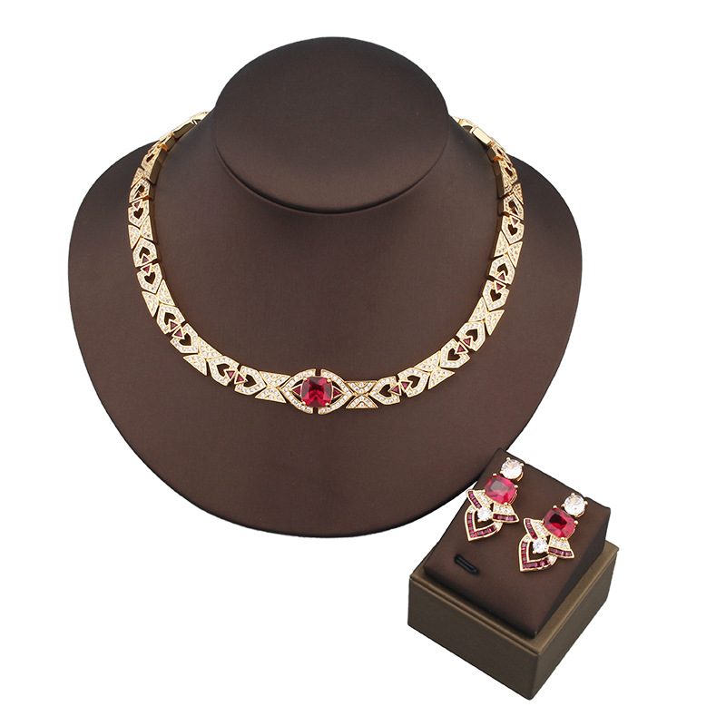 Vintage Fashion Collection - Designer Collection Style Stud orecchini collana