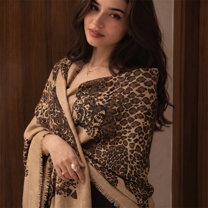 Hijab e foulard vintage con st - Vintage Fashion Prints recensione e prezzo