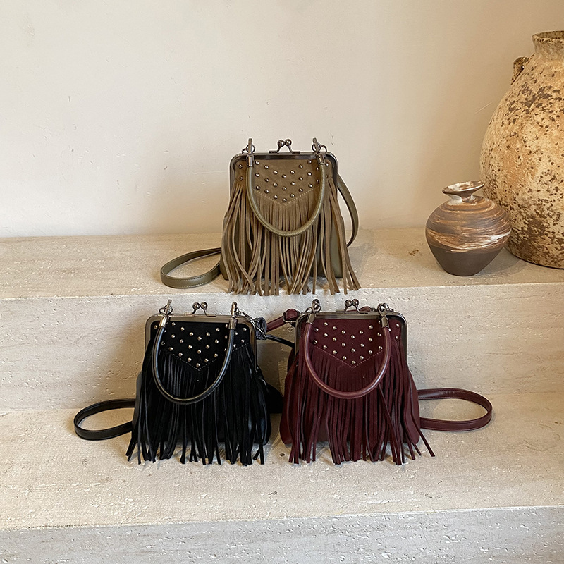 Borsa a mano con rivetti alla  - Vintage Fashion Collection recensione e prezzo
