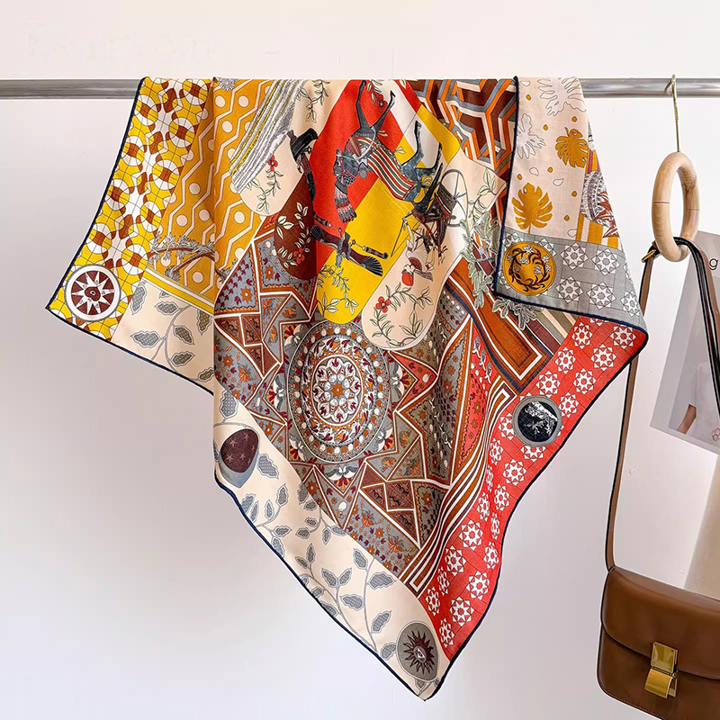 Sciarpa 30% seta di gelso 70%  - Vintage Fashion Collage recensione e prezzo