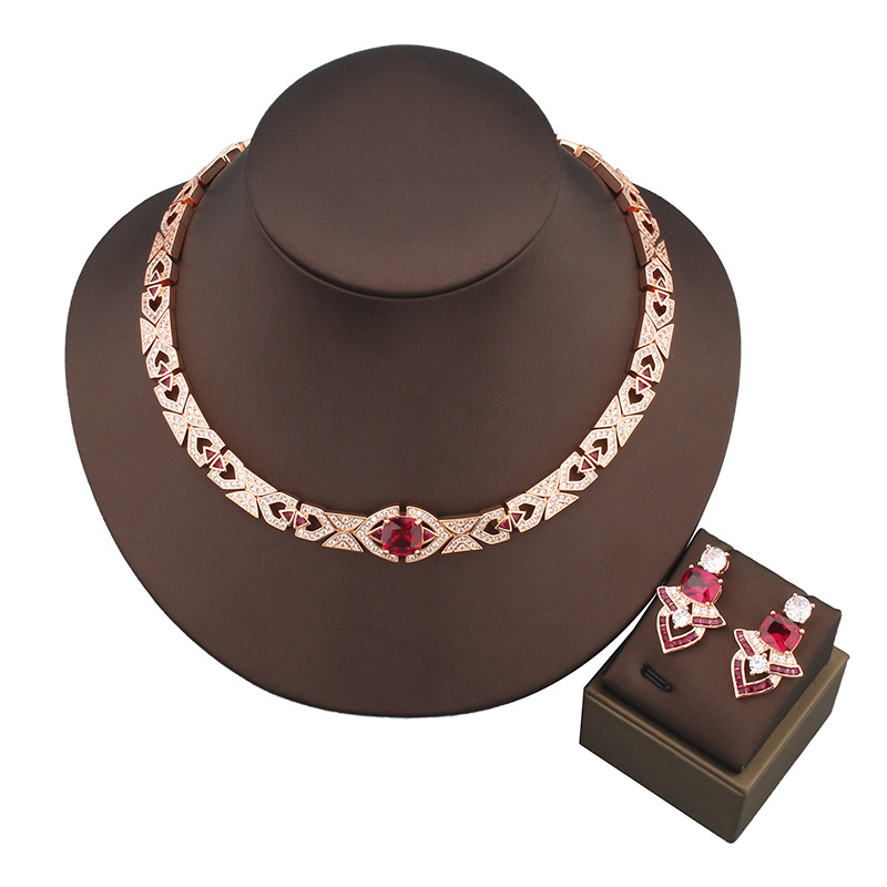 Designer Collection Style Stud - Vintage Fashion Collection recensione e prezzo