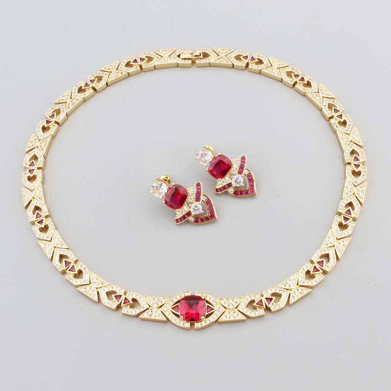 Designer Collection Style Stud - Vintage Fashion Collection recensione e prezzo