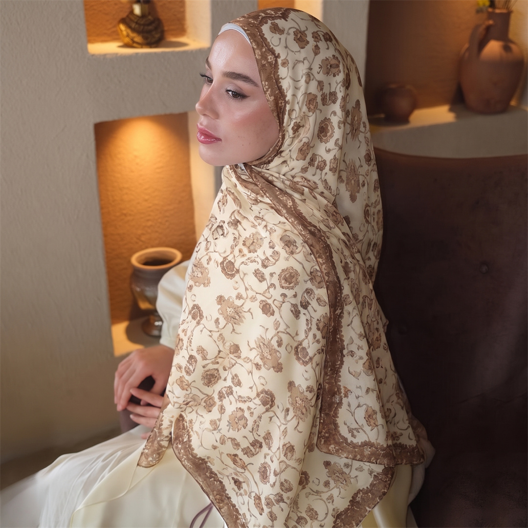 Hijab Vintage con Stampa Flore - Vintage Fashion Prints recensione e prezzo